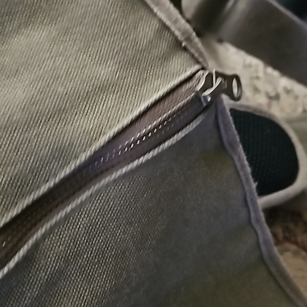 Element Vintage Messenger Bag, olive green, great condition - Picture 9 of 10